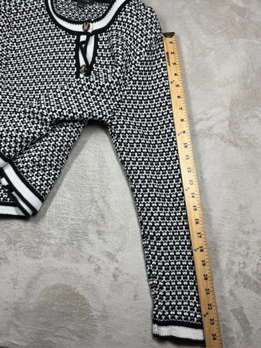 Ann Taylor Black and White Textured Knit Cardigan - Picture 8 of 13